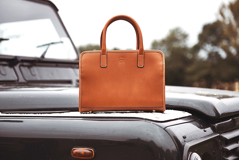 Straight Forward Tusting Bag