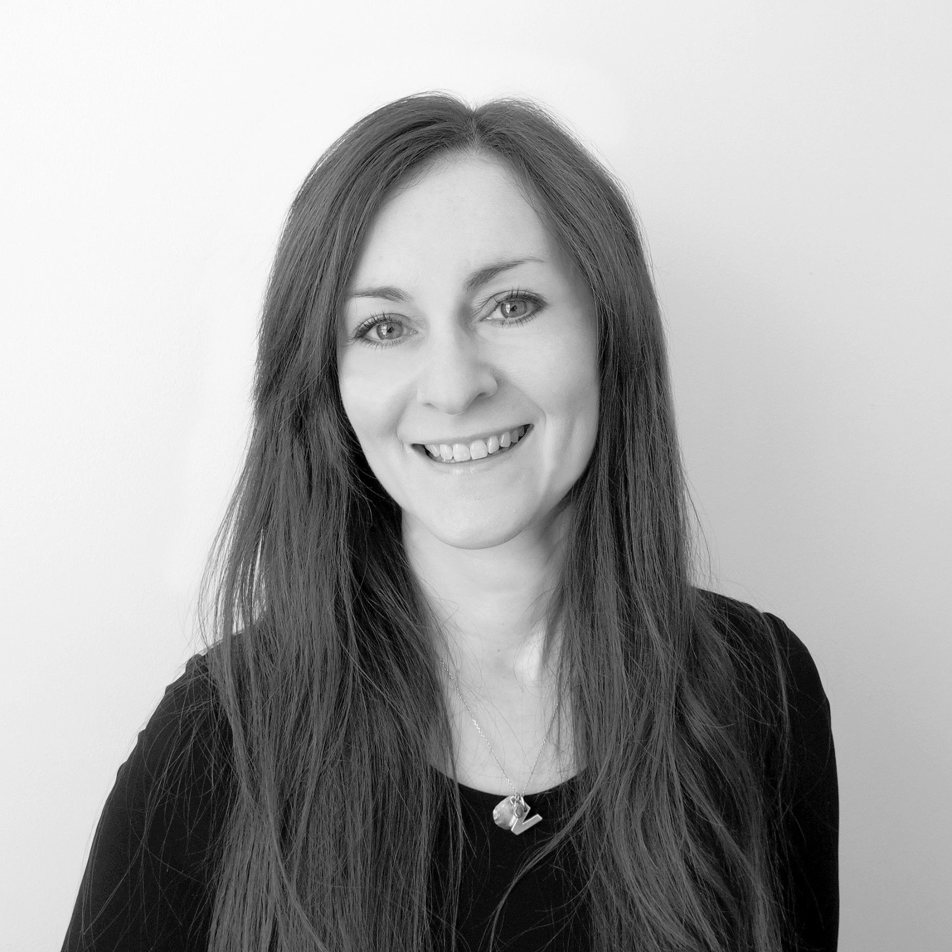 Vicky – Straight Forward Team